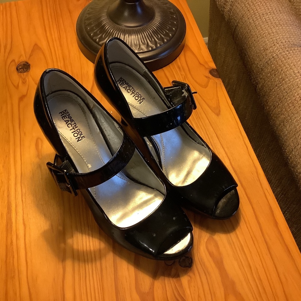 Kenneth Cole Reaction High Heeled Dress Shoes
